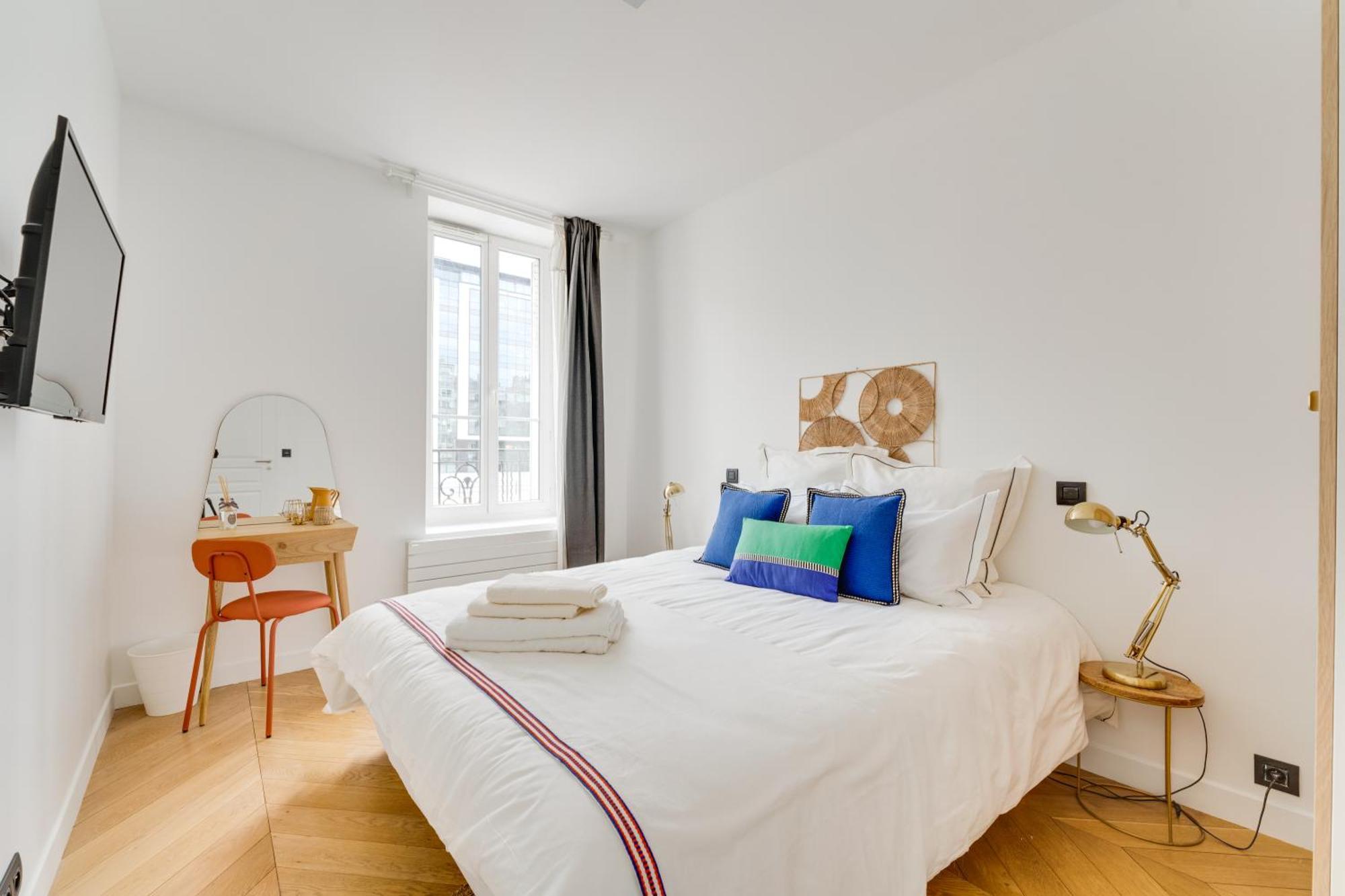 Portemaillot & La Defense 4 Bedroom 10 People